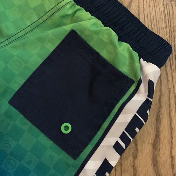 Super Mario lined swim trunks - Picture 3 of 9